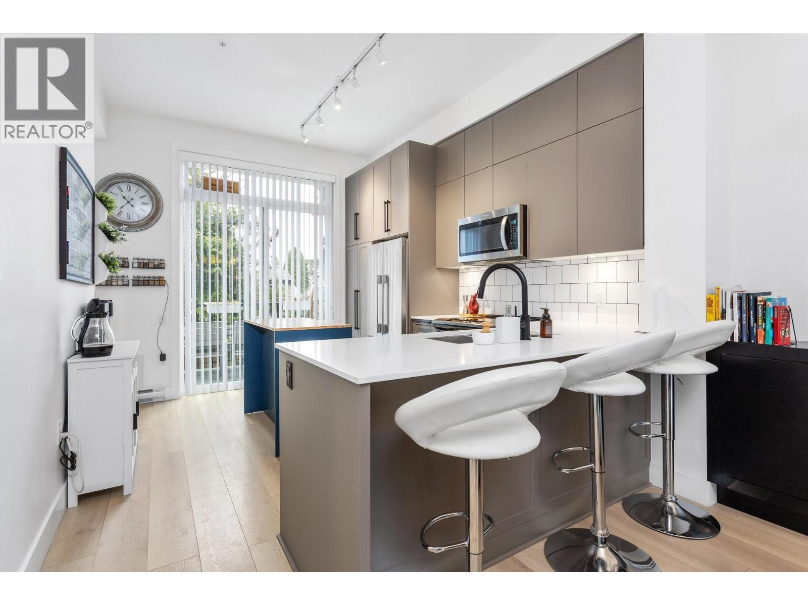 3 19696 Hammond Road, Pitt Meadows, British Columbia  V3Y 0G7 - Photo 3 - R3073429