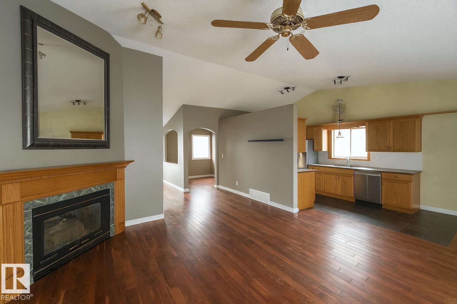 13132 132 St Nw, Edmonton, Alberta  T5R 1R7 - Photo 3 - E4467903