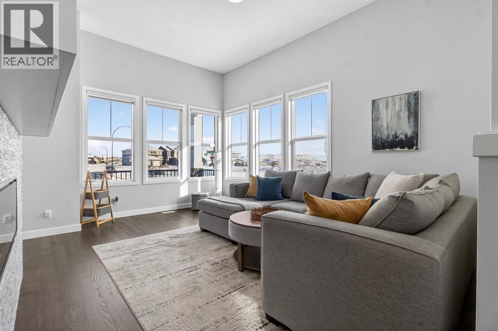 109 Legacy Glen Point Se, Calgary, Alberta T2X 4T5 - Photo 4 - A2273337