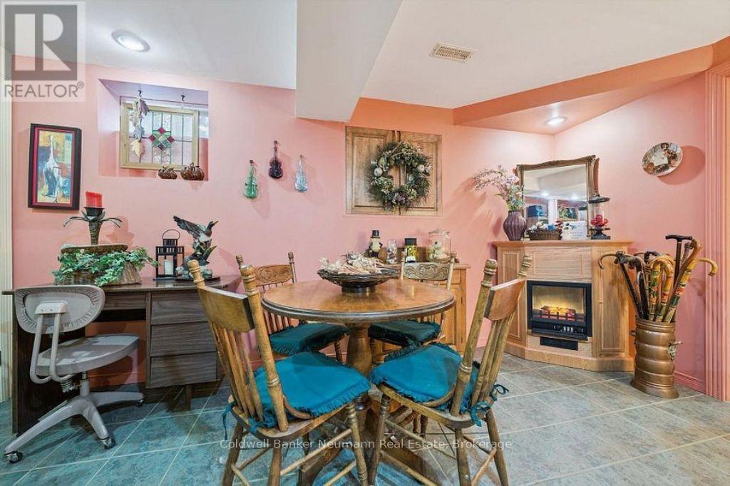 13 Pressed Brick Drive, Brampton, Ontario  L6V 4K8 - Photo 25 - W12573056