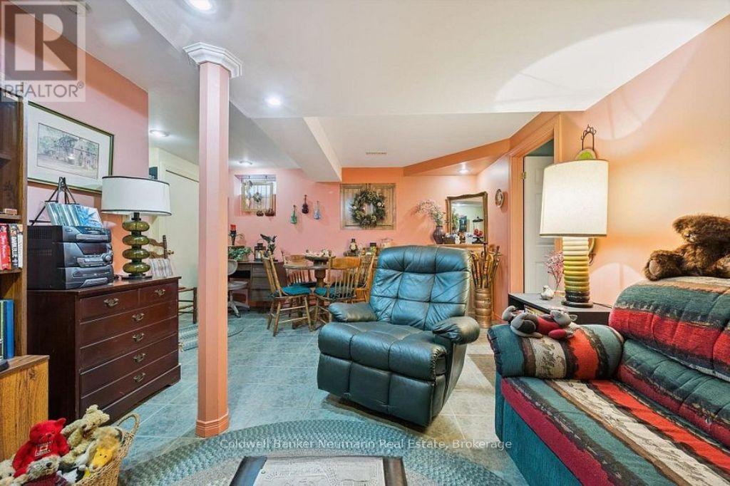 13 Pressed Brick Drive, Brampton, Ontario  L6V 4K8 - Photo 26 - W12573056