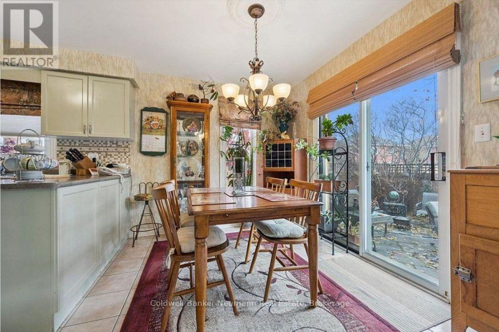 13 Pressed Brick Drive, Brampton, Ontario  L6V 4K8 - Photo 9 - W12573056