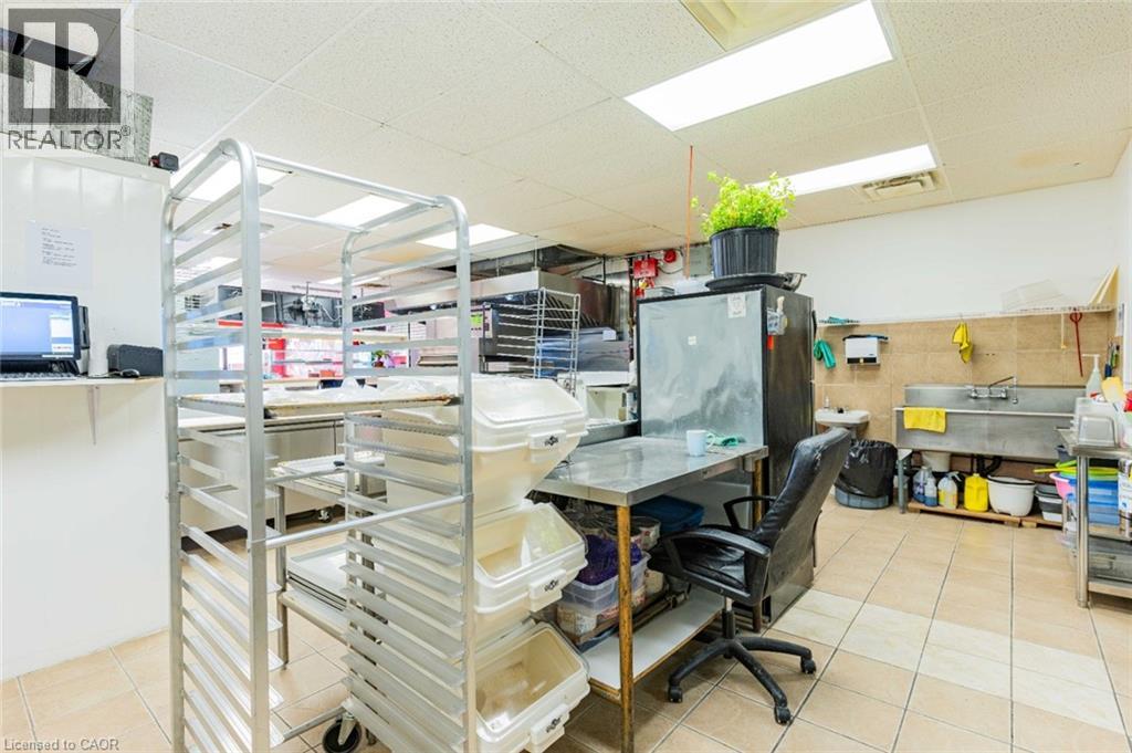 112 Oriole Parkway W Unit# 6, Elmira, Ontario  N3B 1C5 - Photo 11 - 40793547