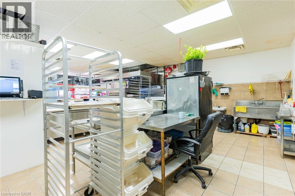 112 Oriole Parkway W Unit# 6, Elmira, Ontario  N3B 1C5 - Photo 18 - 40793547