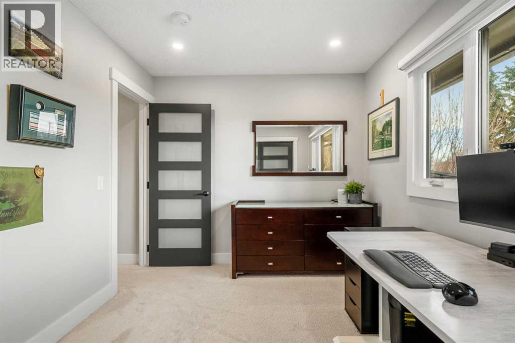 348 Parkwood Close Se, Calgary, Alberta  T2J 3W1 - Photo 25 - A2268750