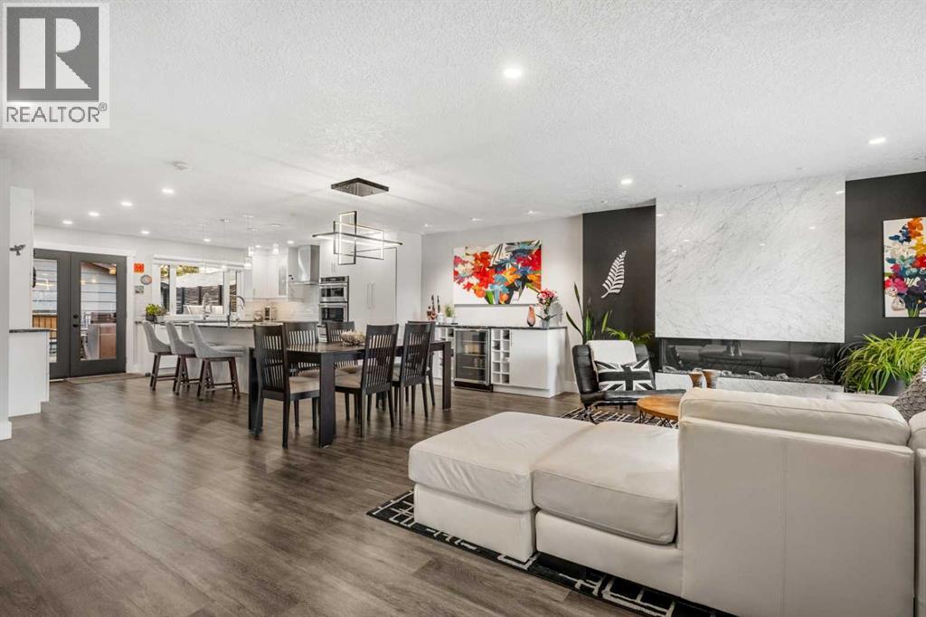 348 Parkwood Close Se, Calgary, Alberta  T2J 3W1 - Photo 6 - A2268750