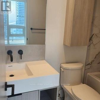 3607 - 108 Peter Street S, Toronto (Waterfront Communities), Ontario  M5V 0W2 - Photo 8 - C12627556