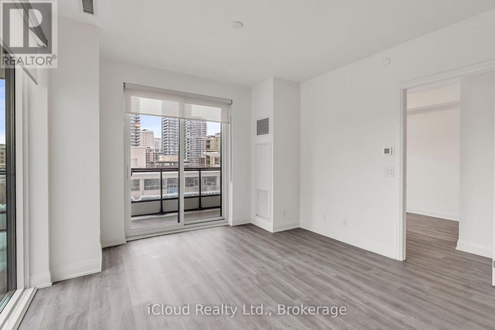 1305 - 65 Broadway Avenue, Toronto, Ontario  M4P 1T9 - Photo 8 - C12627572