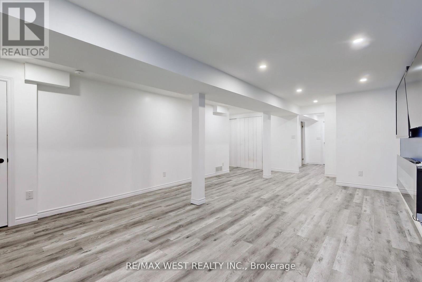 Basement Apartment - 499 Reynolds Street, Whitby (Downtown Whitby), Ontario  L1N 6H4 - Photo 6 - E12627574