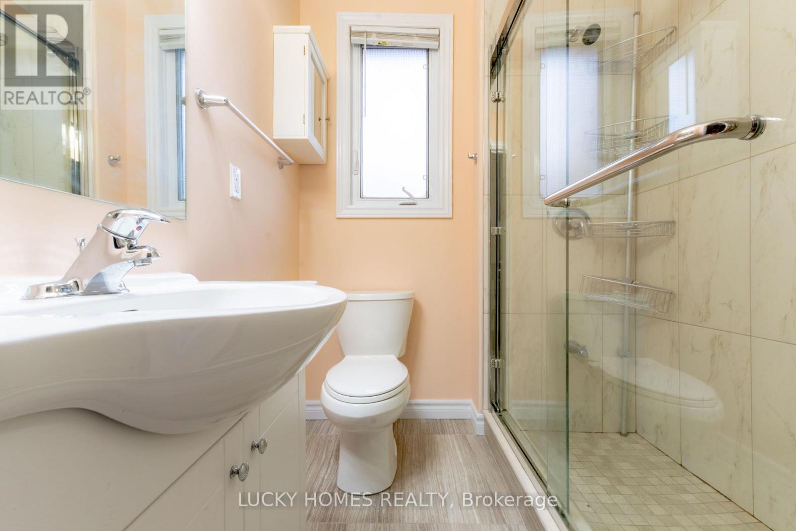 Main Floor - 270 Verdun Road W, Oshawa (Central), Ontario  L1H 5T3 - Photo 15 - E12627576