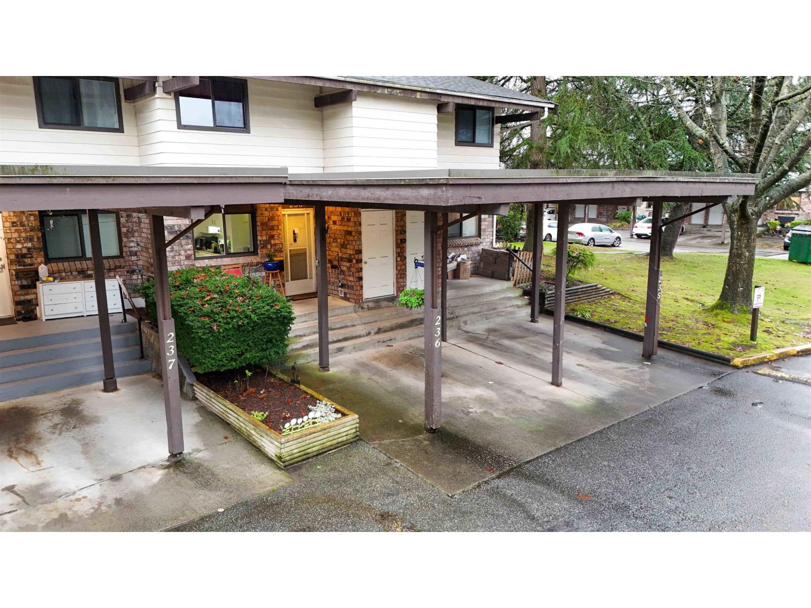 236 7447 140 Street, Surrey, British Columbia  V3W 6G5 - Photo 32 - R3073450