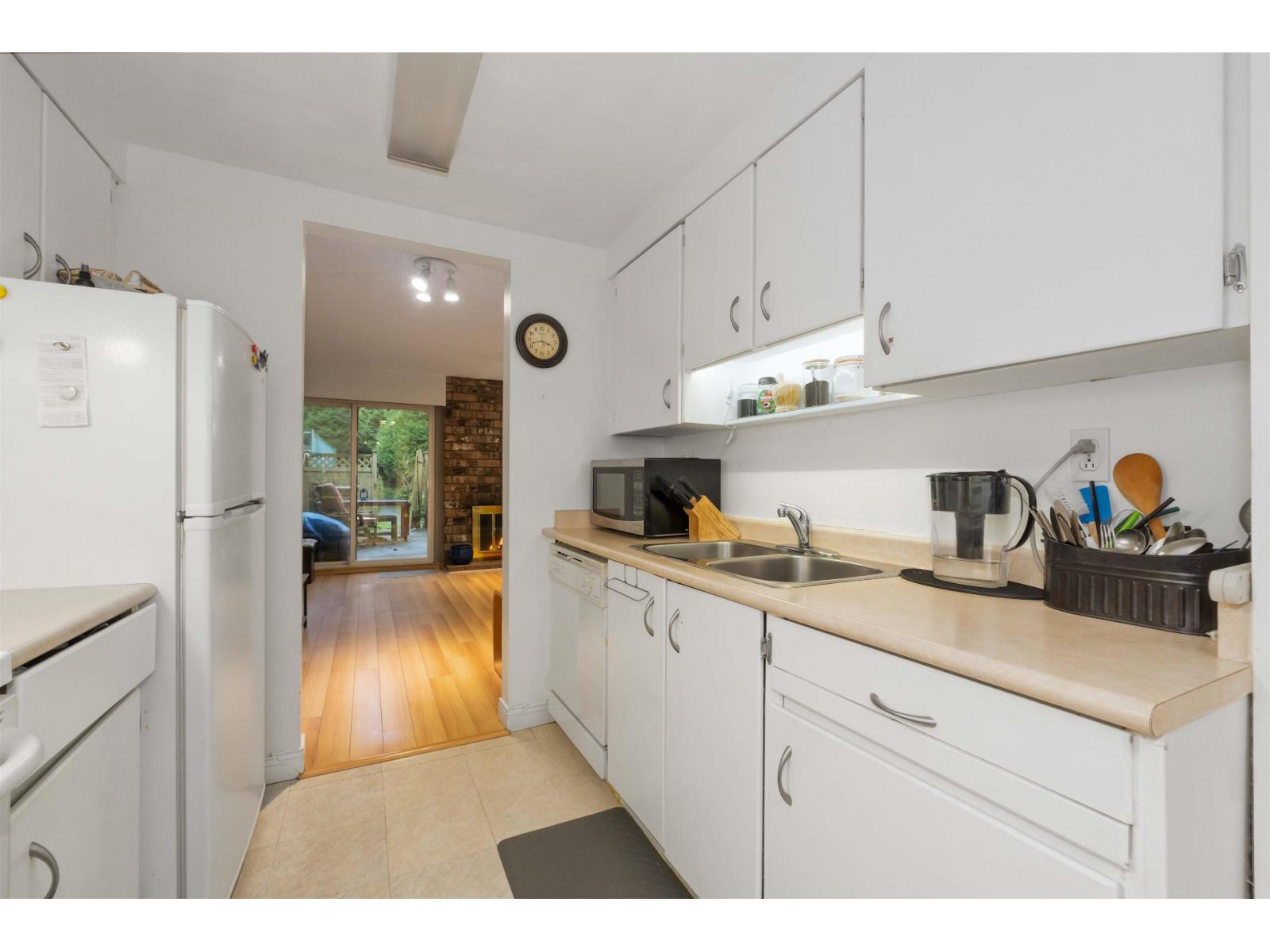 236 7447 140 Street, Surrey, British Columbia  V3W 6G5 - Photo 9 - R3073450