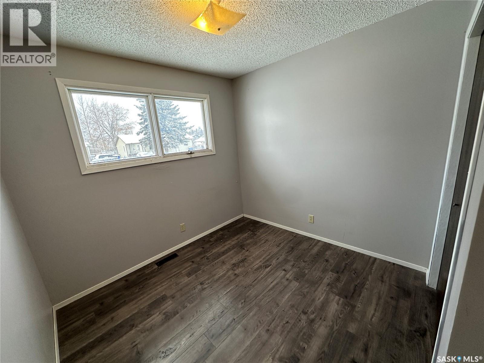 1704 1st Avenue, Rosthern, Saskatchewan  S0K 3R0 - Photo 11 - SK025471