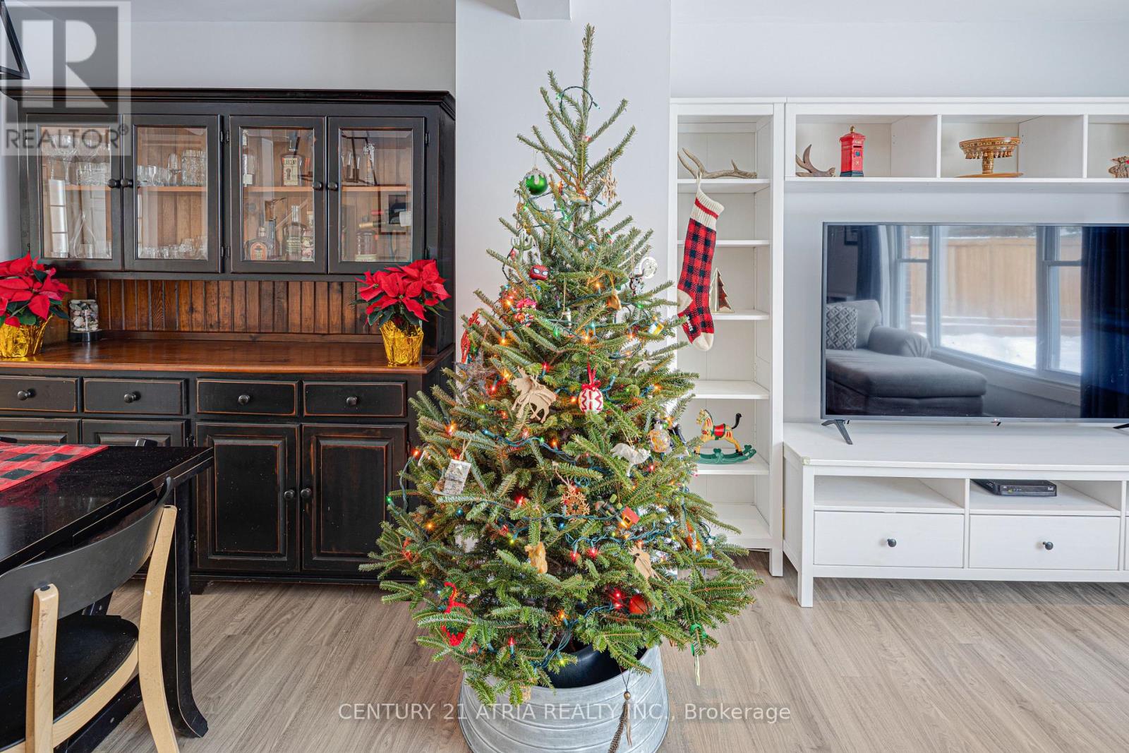 251 Stouffer Street, Whitchurch-Stouffville, Ontario  L4A 4Y8 - Photo 11 - N12627540