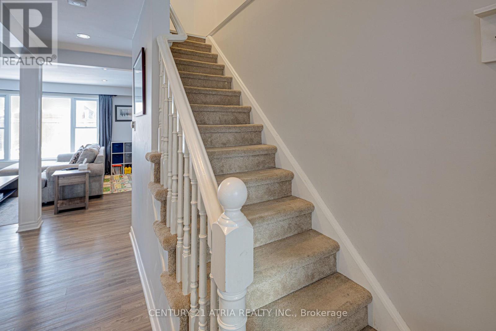 251 Stouffer Street, Whitchurch-Stouffville, Ontario  L4A 4Y8 - Photo 12 - N12627540