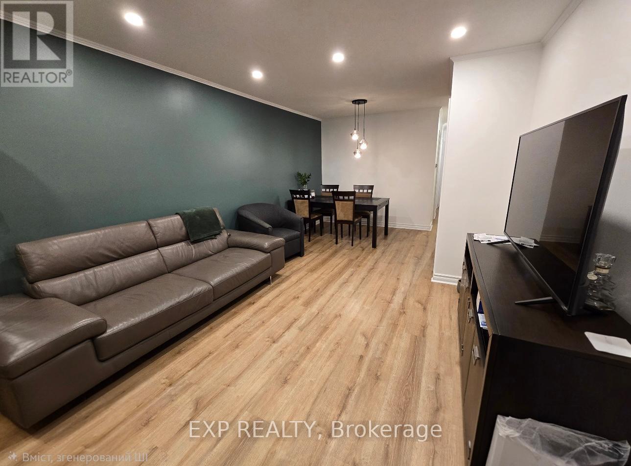 Main Floor - 256 Silverbirch Drive, Newmarket, Ontario  L3Y 2Z5 - Photo 13 - N12627610