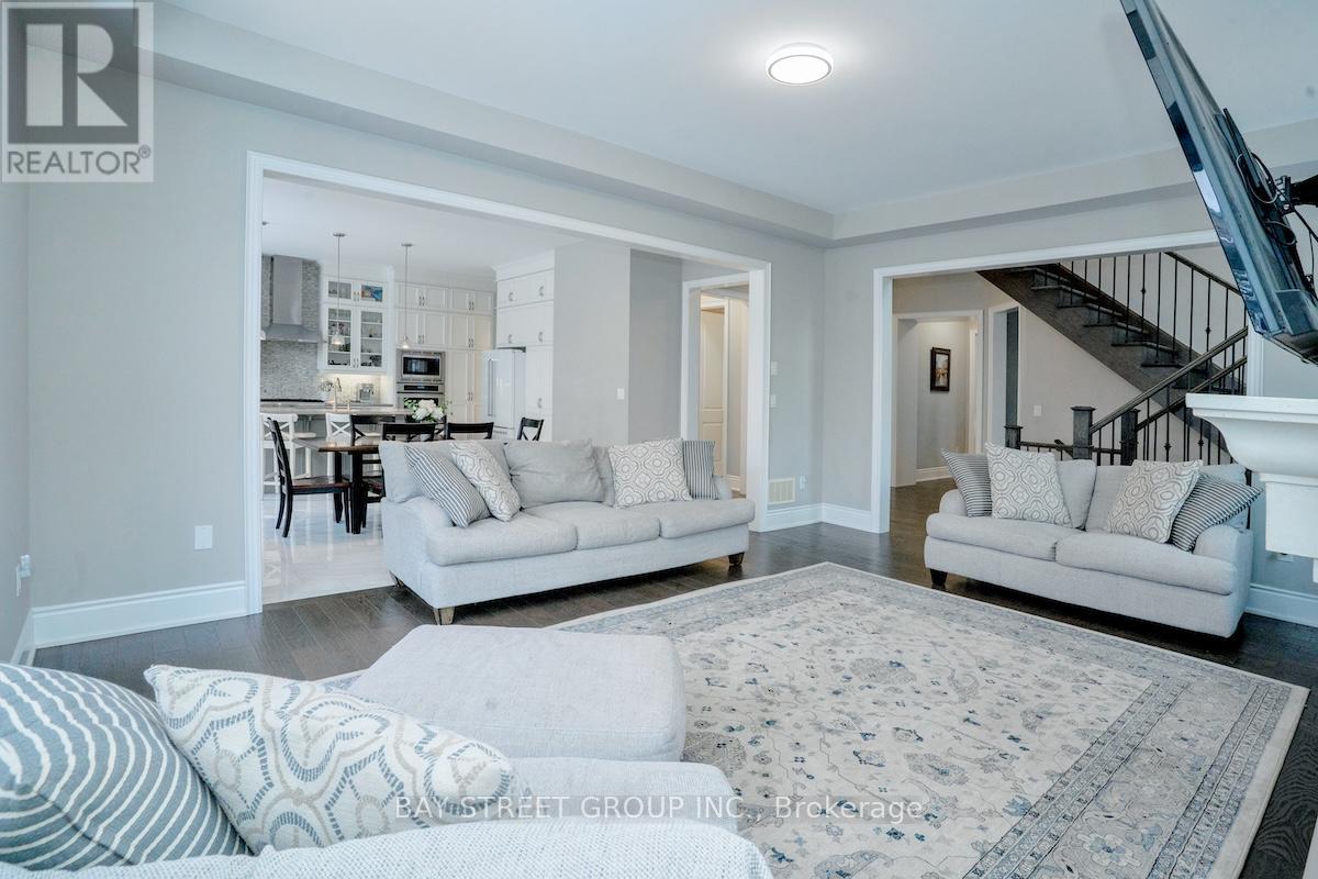 39 Cairns Gate, King, Ontario  L7B 0P5 - Photo 13 - N12627628