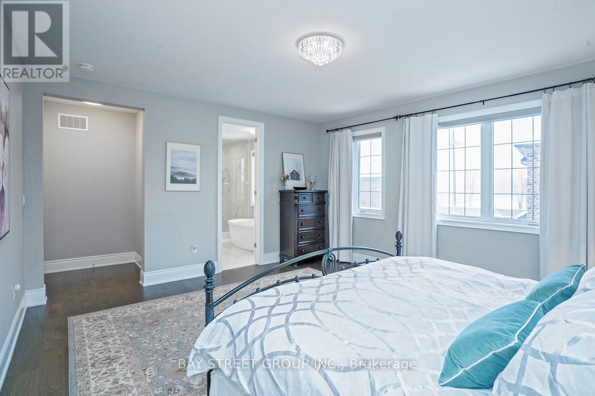 39 Cairns Gate, King, Ontario  L7B 0P5 - Photo 24 - N12627628