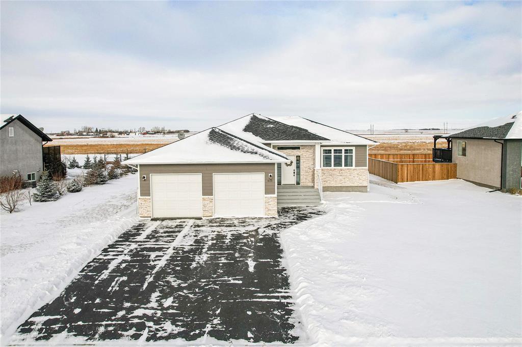 615 Cote Avenue E, St Pierre-Jolys, Manitoba  R0A 1V0 - Photo 1 - 202529808