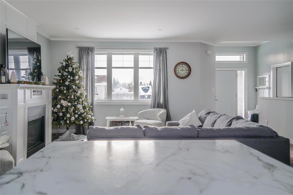 615 Cote Avenue E, St Pierre-Jolys, Manitoba  R0A 1V0 - Photo 18 - 202529808