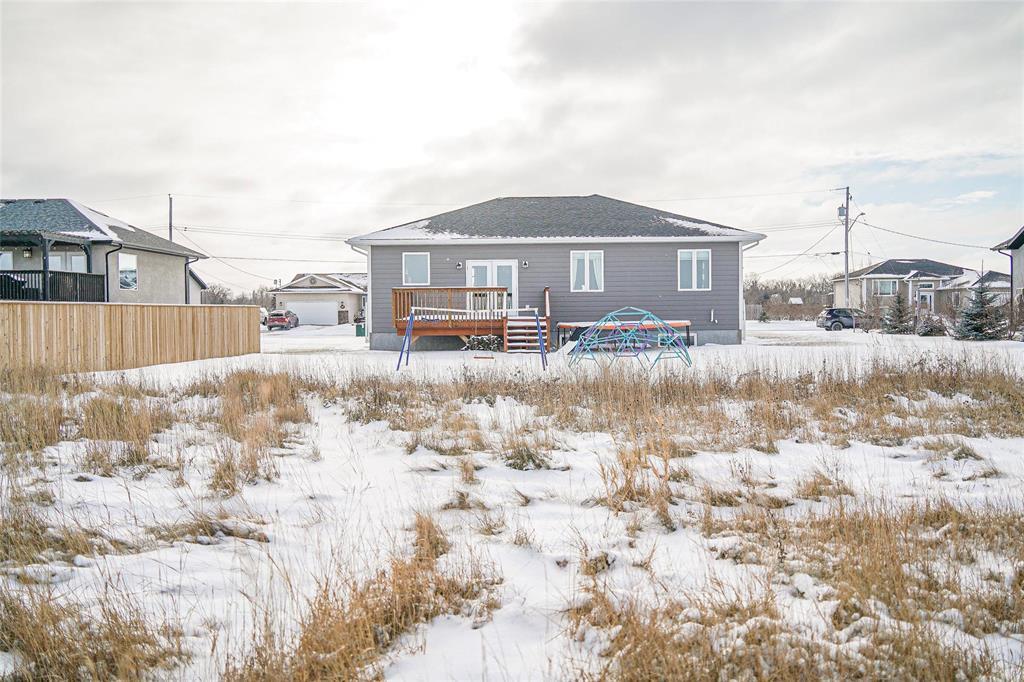615 Cote Avenue E, St Pierre-Jolys, Manitoba  R0A 1V0 - Photo 33 - 202529808