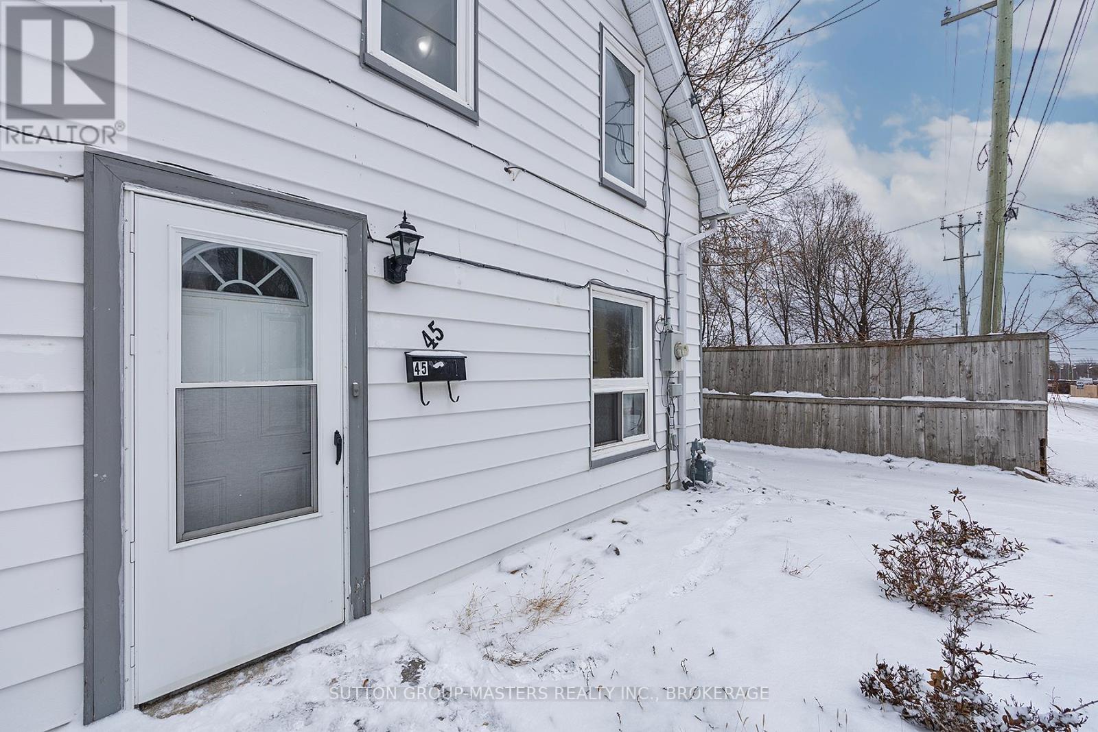 45 Russell Street, Kingston, Ontario  K7K 2E6 - Photo 4 - X12627720
