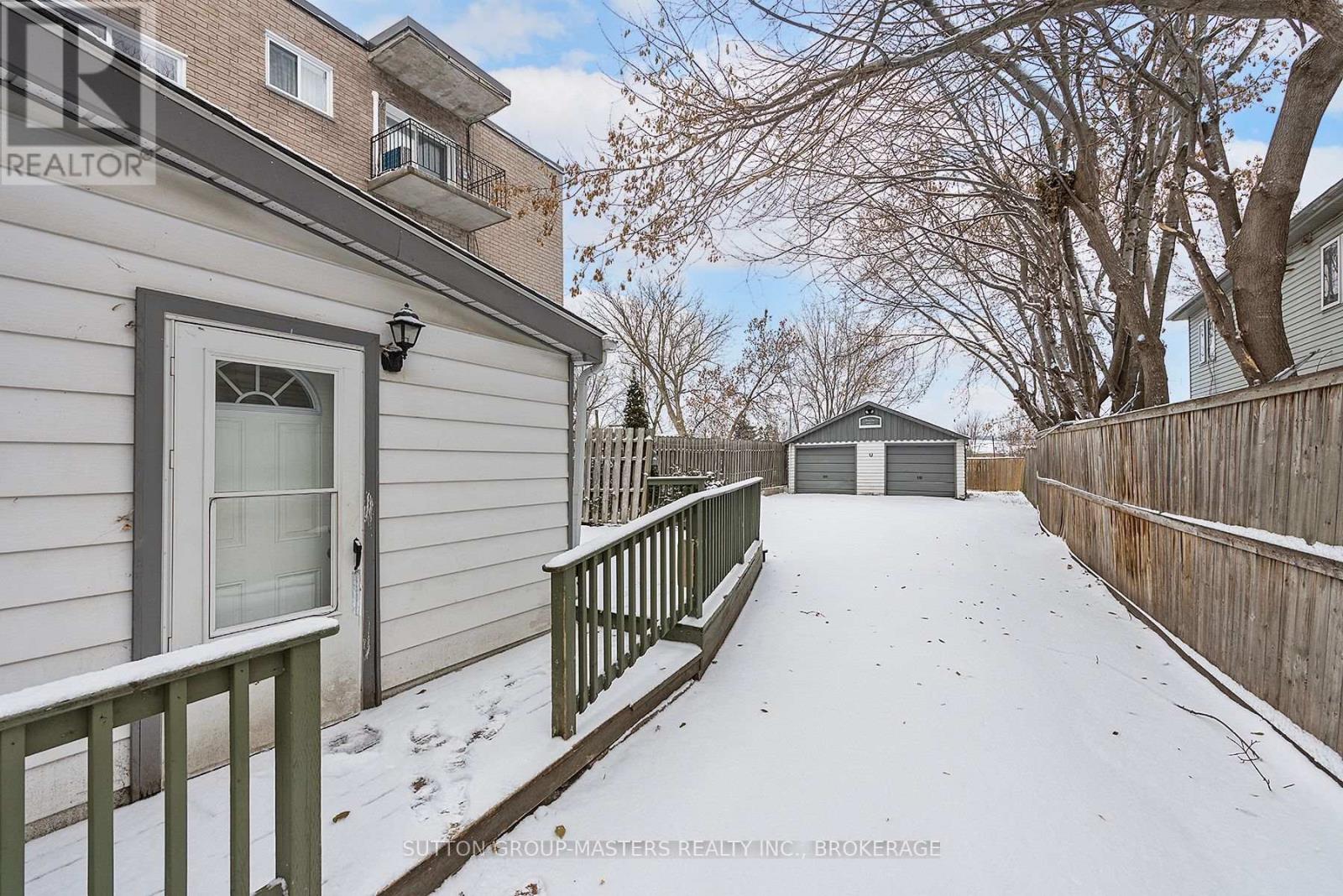 45 Russell Street, Kingston, Ontario  K7K 2E6 - Photo 5 - X12627720