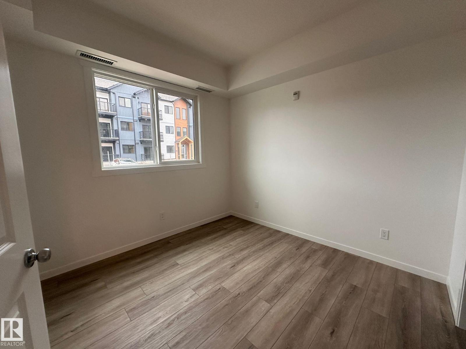 #104 9227 228 St Nw, Edmonton, Alberta T5T 4T1 - Photo 9 - E4460108