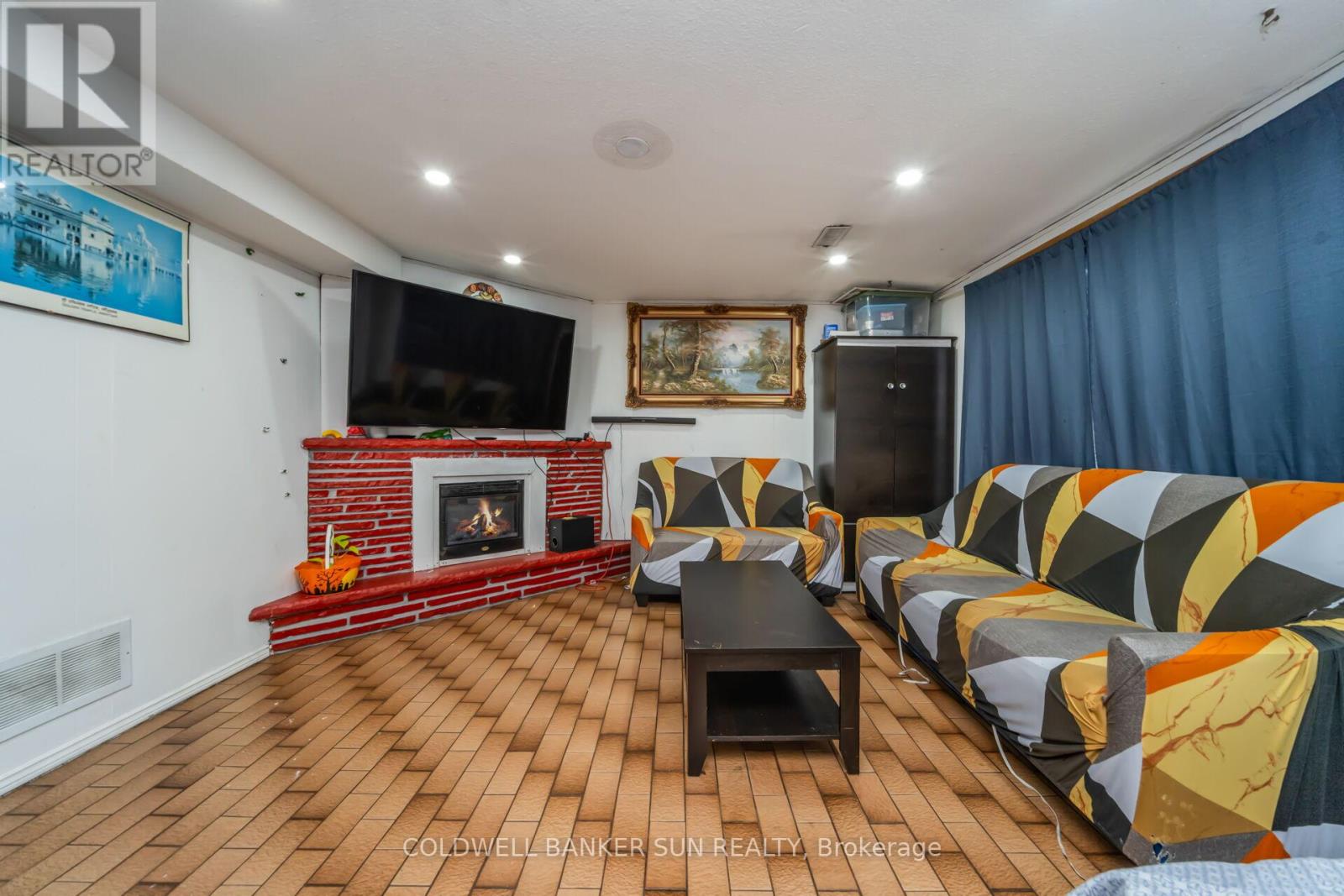 69 Songwood Drive, Toronto, Ontario  M9M 1X4 - Photo 36 - W12627600