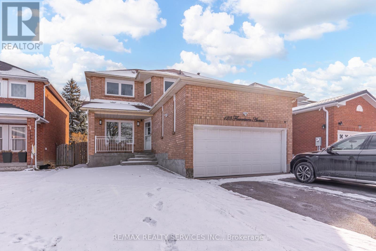 123 FLOWERTOWN AVENUE, Brampton, Ontario