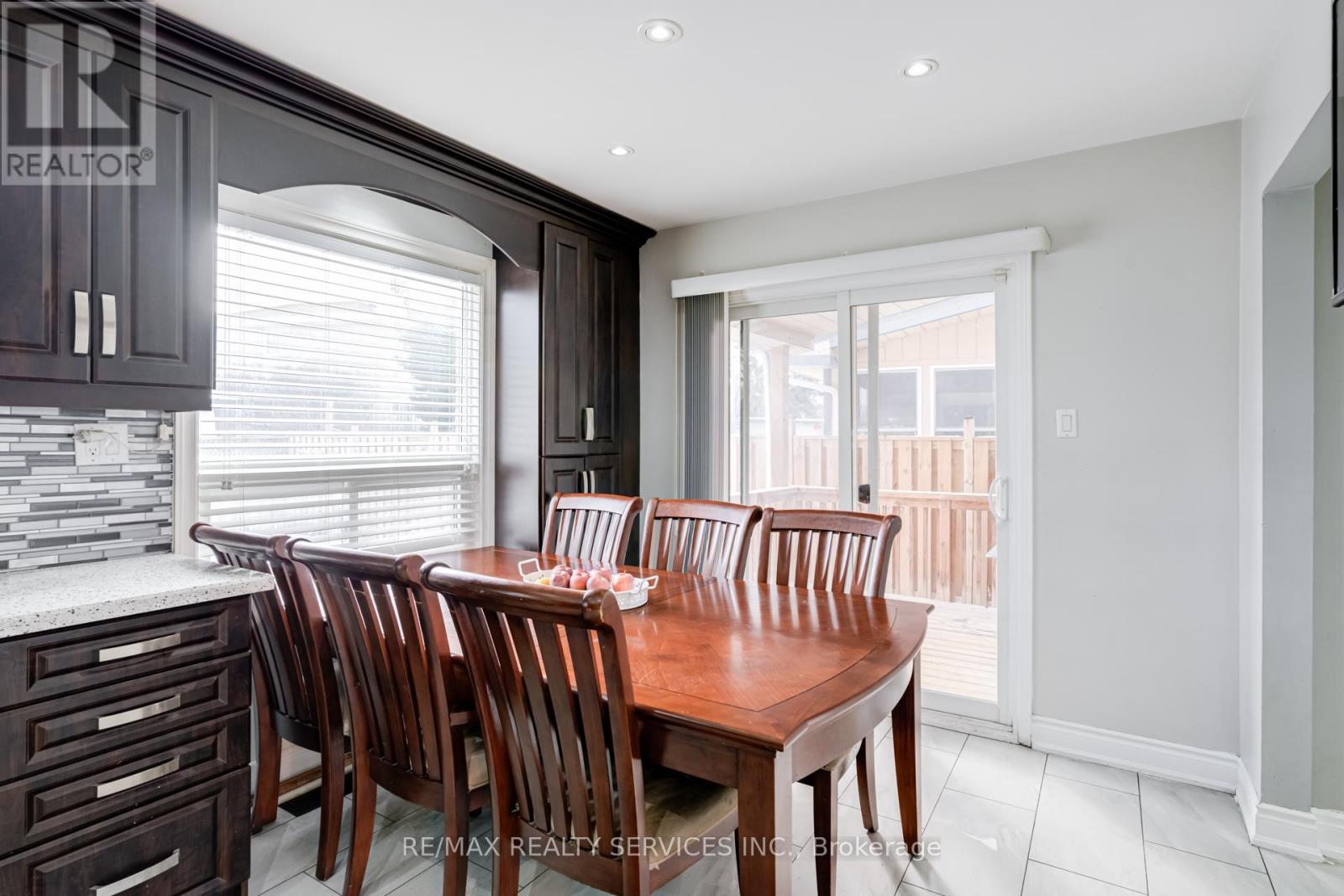 123 Flowertown Avenue, Brampton, Ontario  L6X 3Y7 - Photo 13 - W12627642