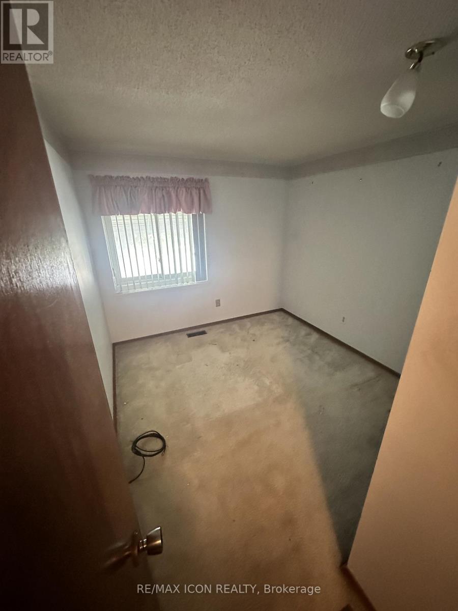 114 Archer Crescent, London South, Ontario  N6E 2A5 - Photo 18 - X12627662