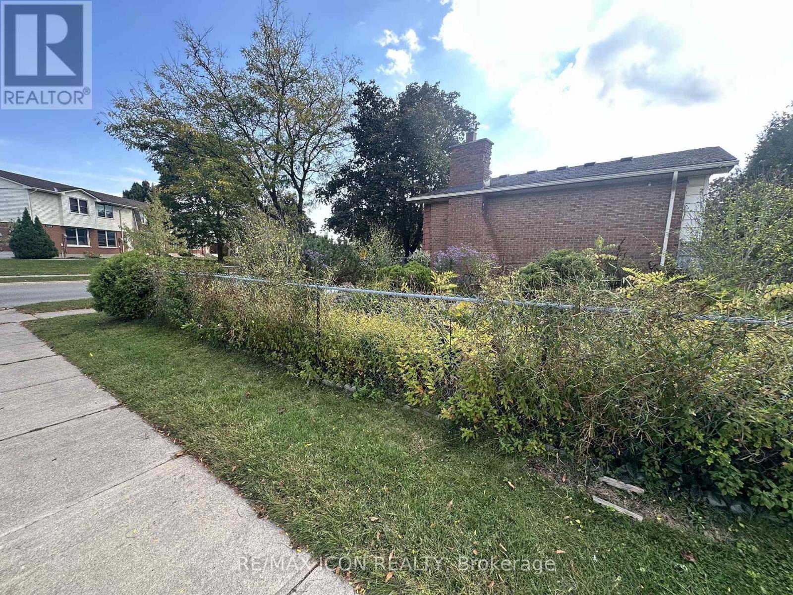 114 Archer Crescent, London South, Ontario  N6E 2A5 - Photo 7 - X12627662