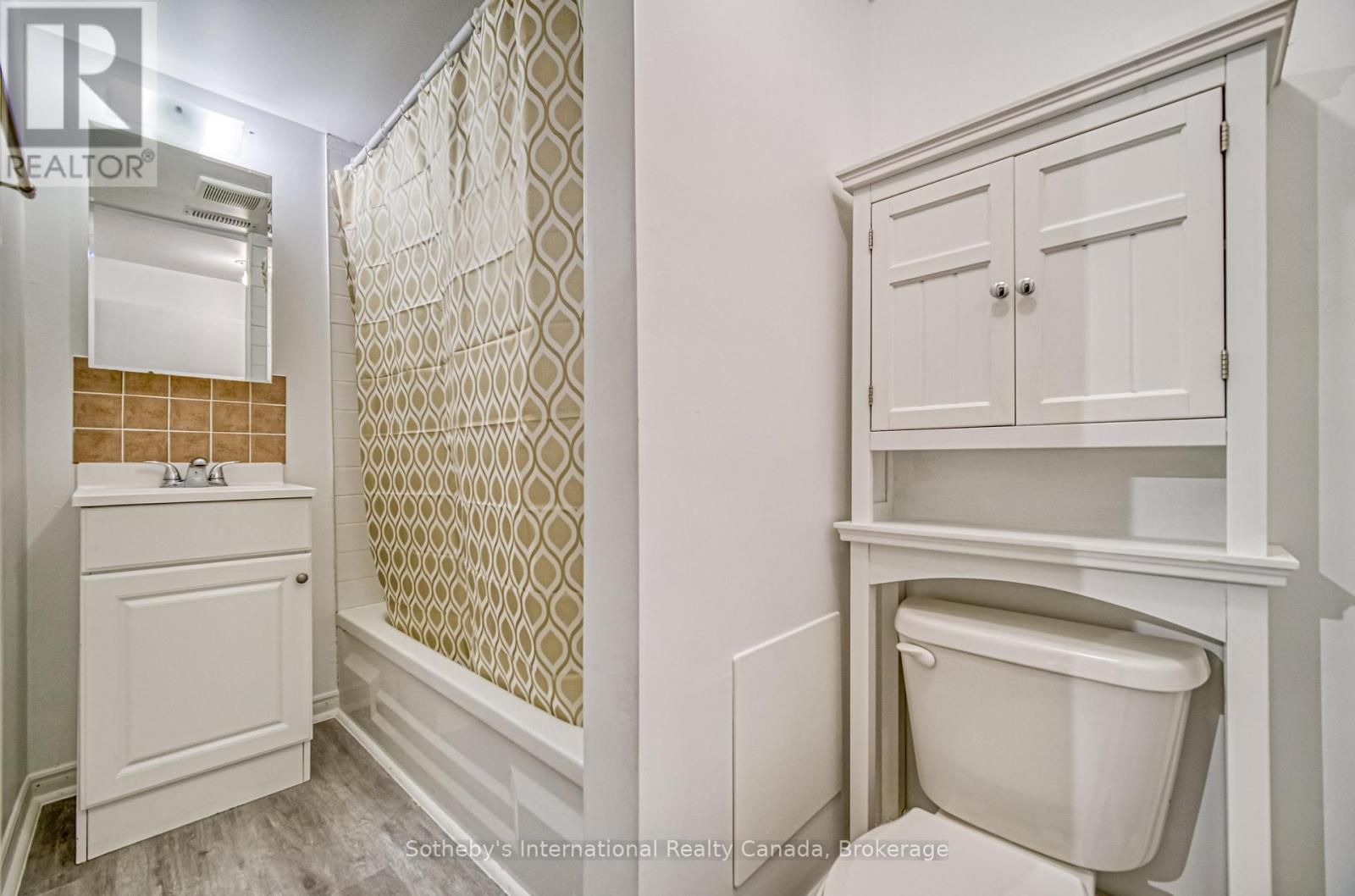 Lower - 35 Bellhaven Road, Toronto (Woodbine Corridor), Ontario  M4L 3J4 - Photo 13 - E12627664