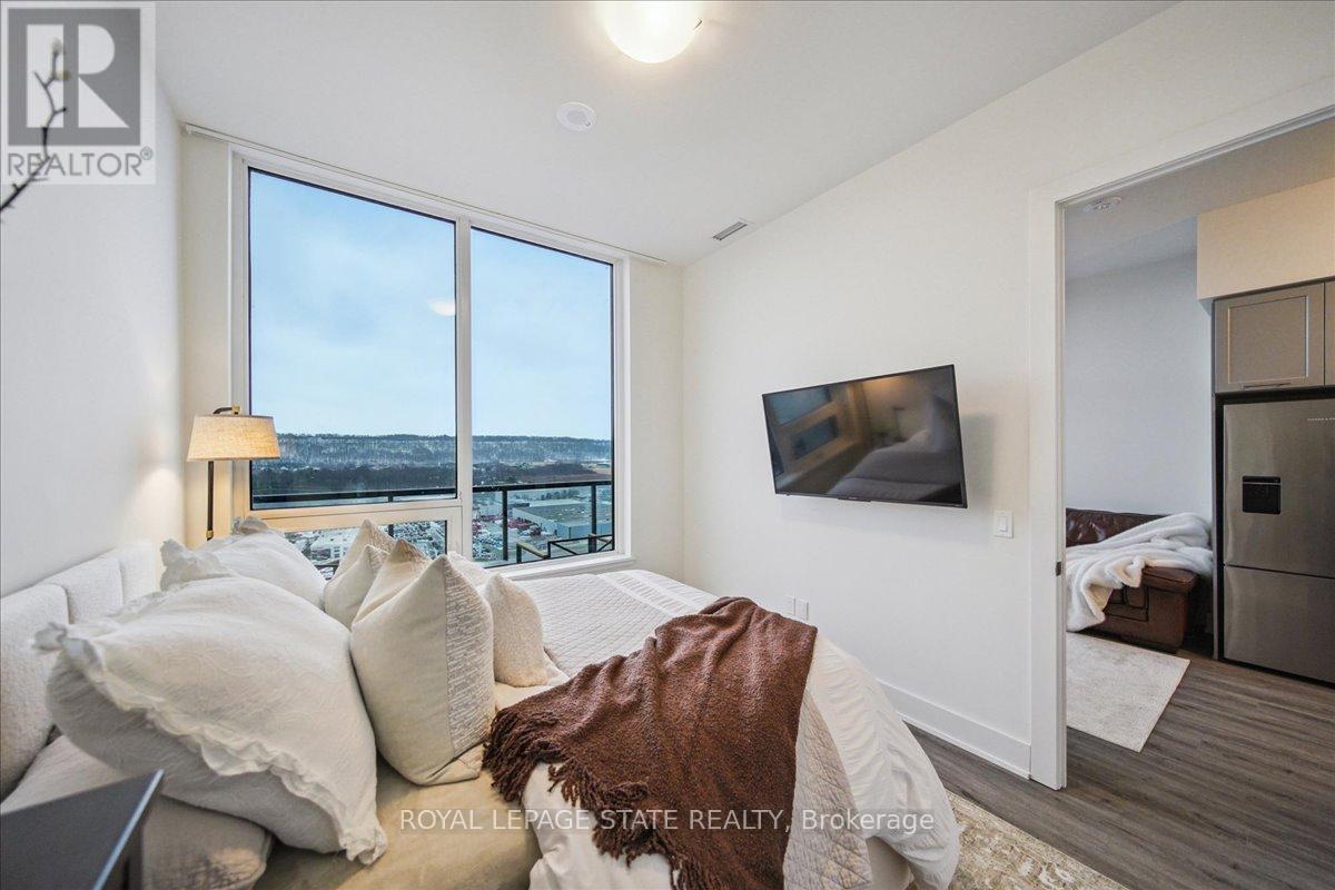 1901 - 385 Winston Road, Grimsby, Ontario L3M 4E8 - Photo 17 - X12627608