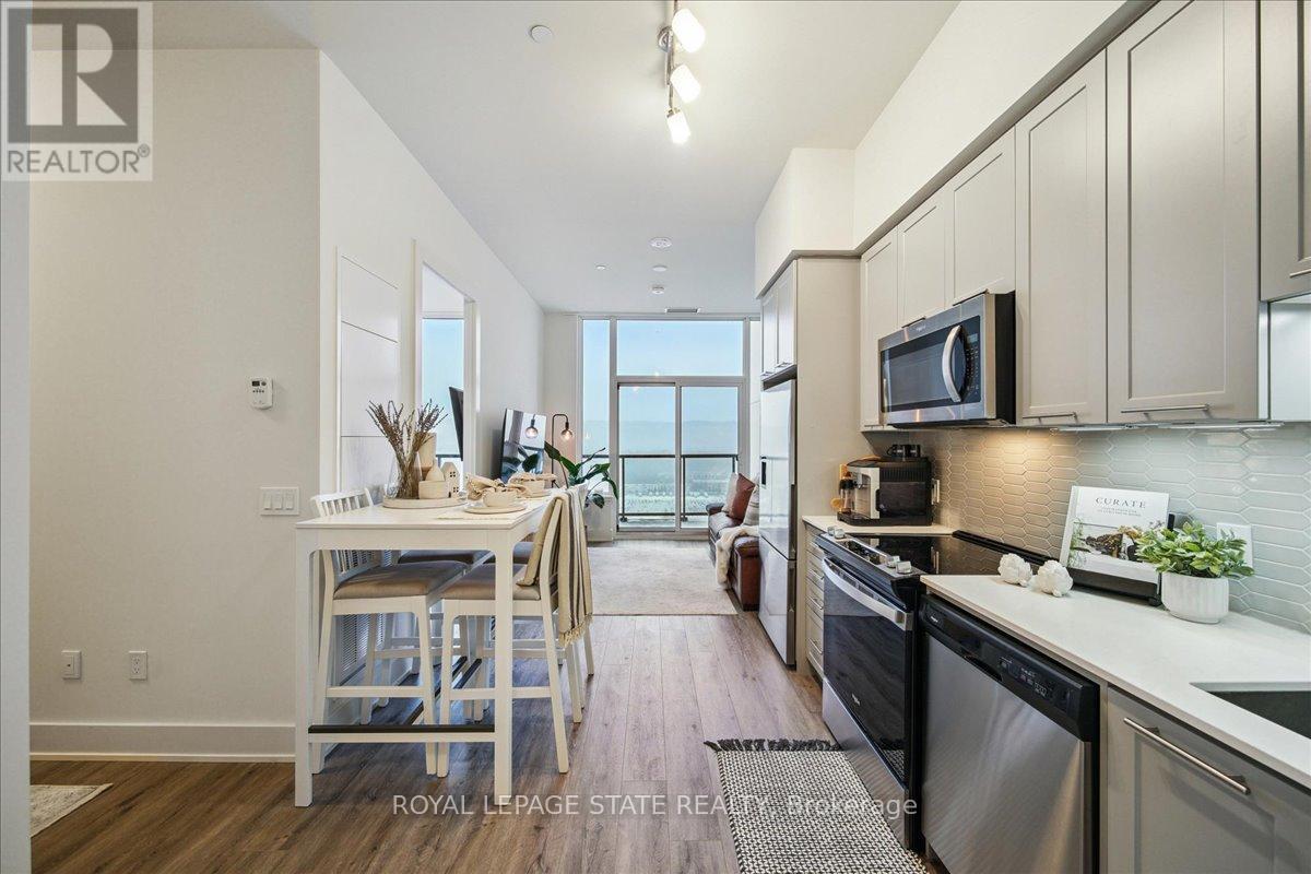 1901 - 385 Winston Road, Grimsby, Ontario L3M 4E8 - Photo 20 - X12627608