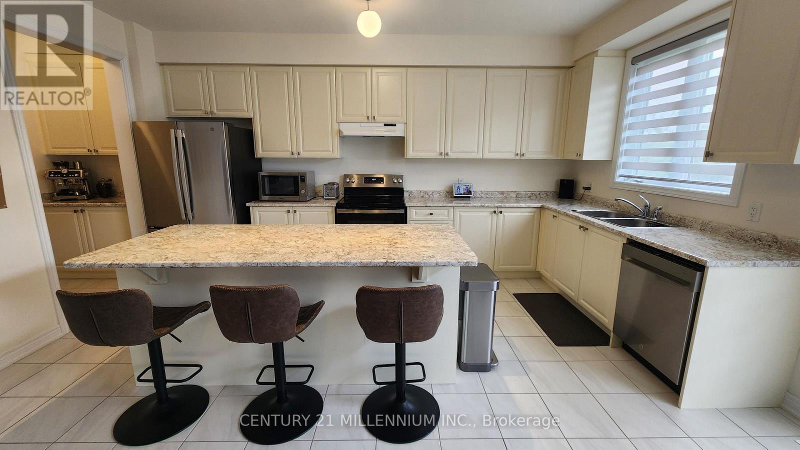 112 Limestone Lane, Shelburne, Ontario  L9V 3Y4 - Photo 8 - X12627614