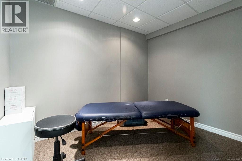 868 King Street W, Hamilton, Ontario  L8S 1K3 - Photo 7 - 40769742