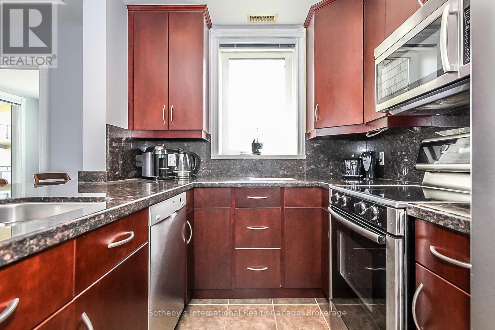 550 Mariners Way, Collingwood, Ontario  L9Y 5C7 - Photo 8 - S12627730