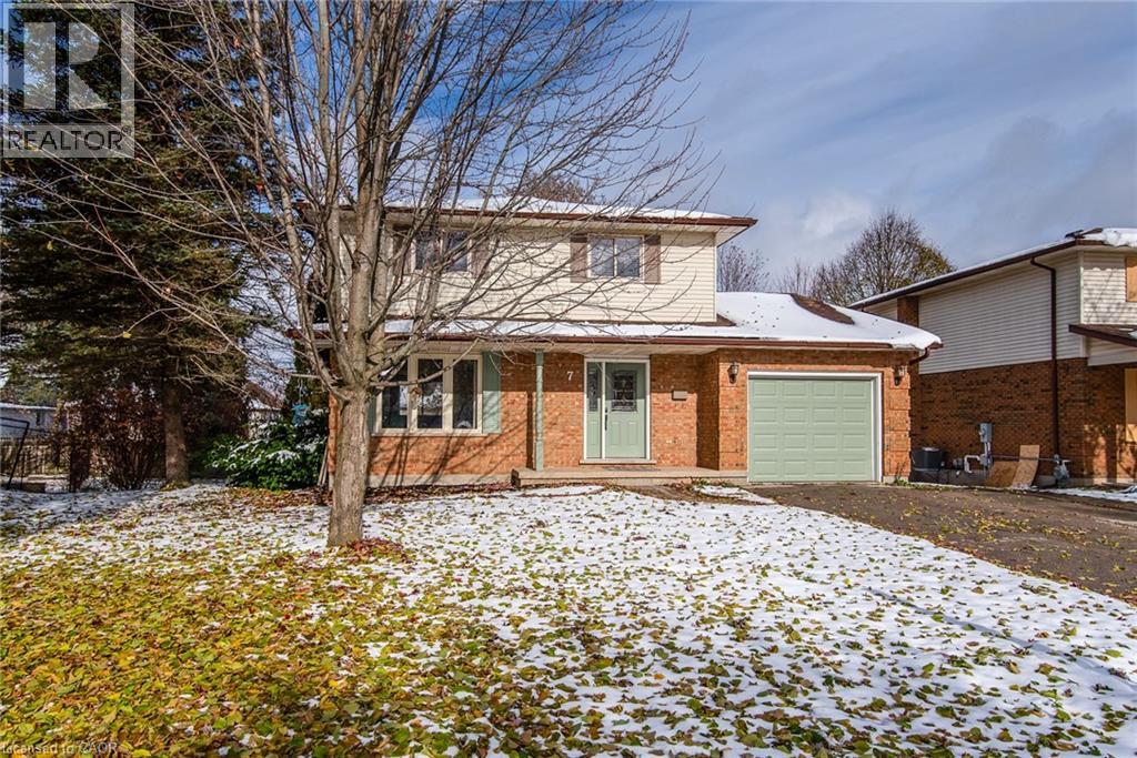 7 Campbell Place, Wellesley, Ontario N0B 2T0 - Photo 2 - 40786697