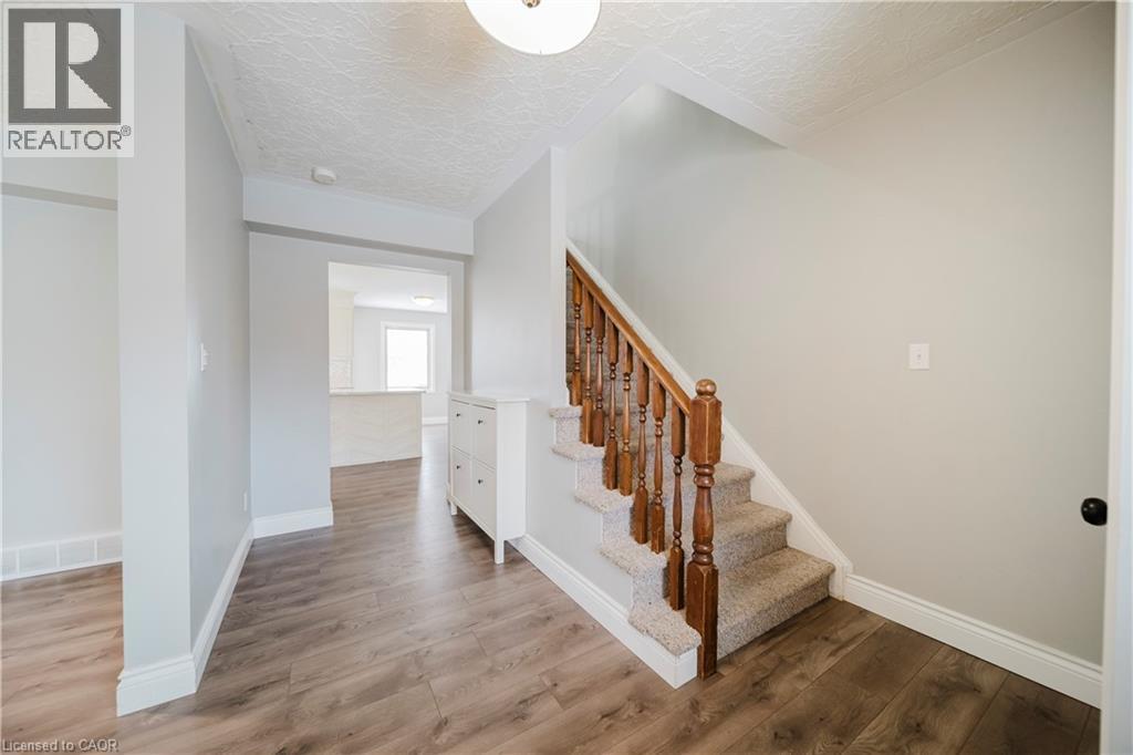 7 Campbell Place, Wellesley, Ontario N0B 2T0 - Photo 5 - 40786697