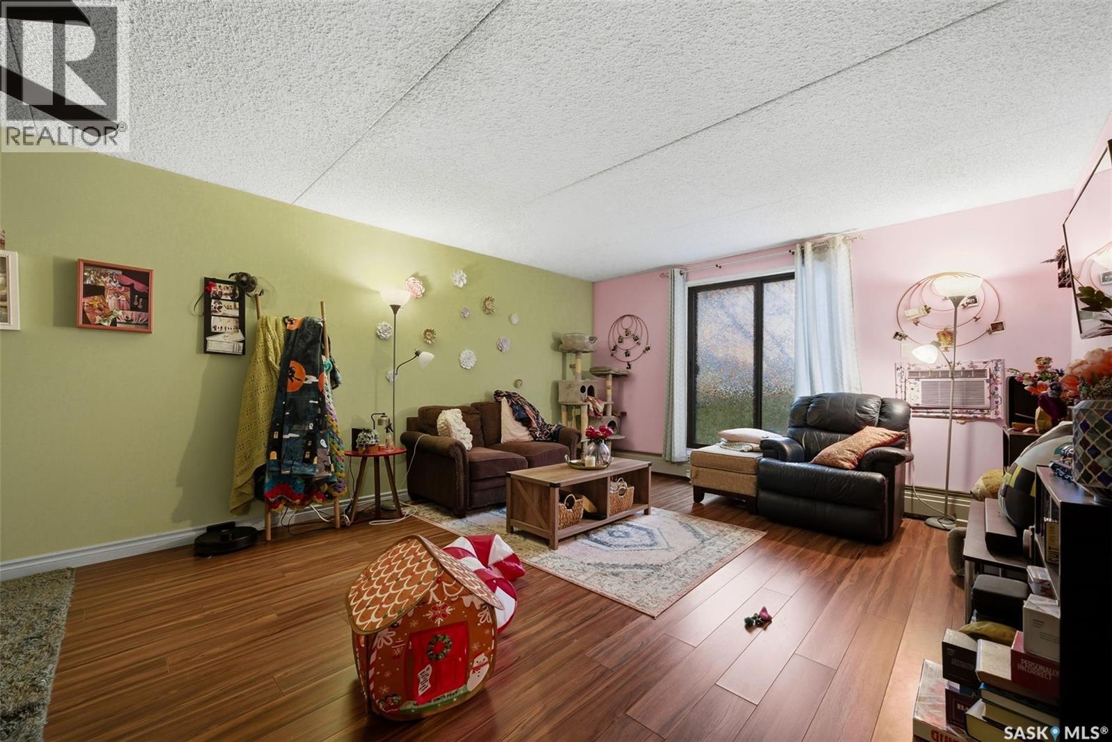 213 2125 Osler Street, Regina, Saskatchewan  S4P 4G7 - Photo 4 - SK025521