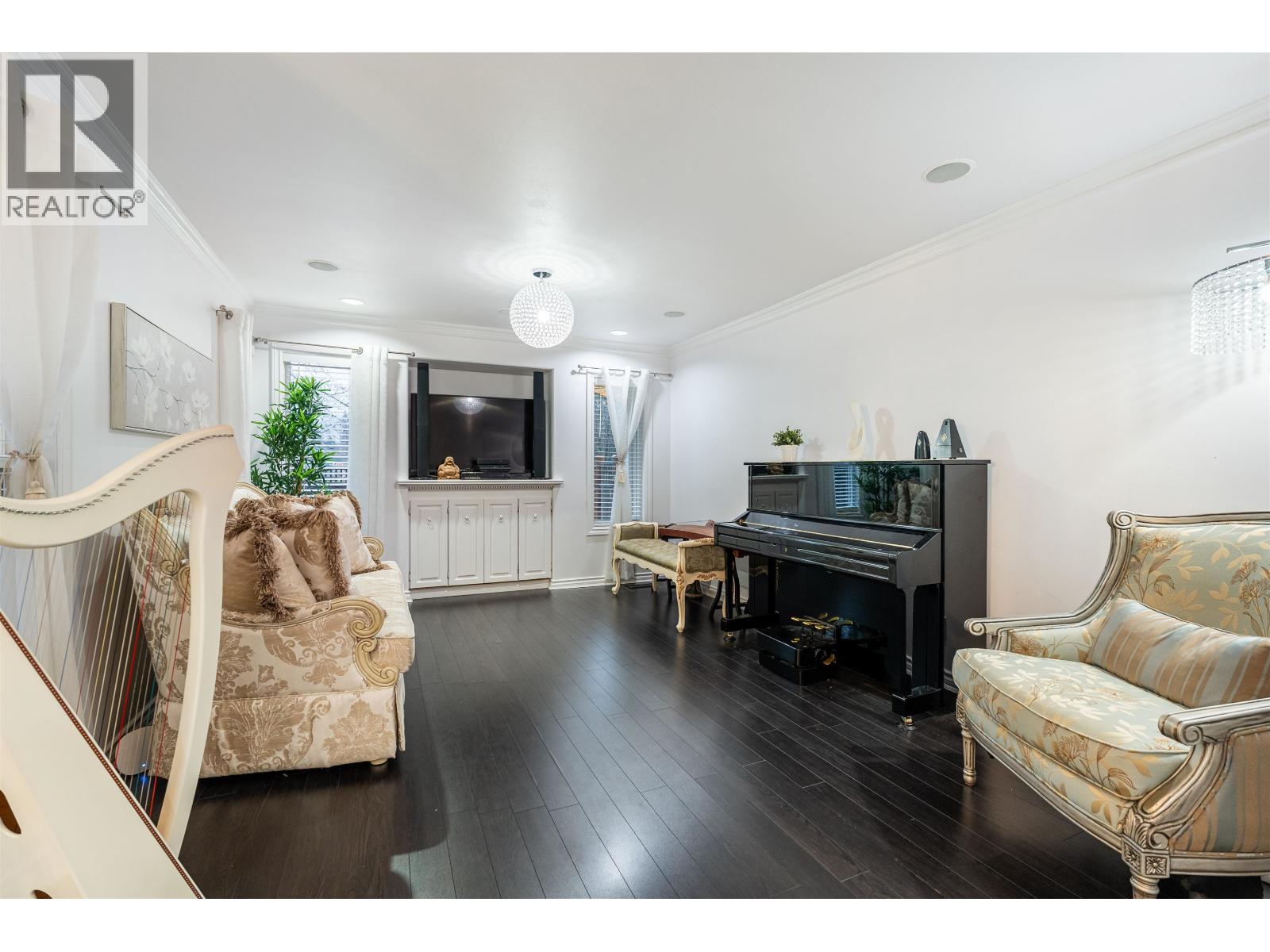 887 Riverside Drive, Port Coquitlam, British Columbia  V3B 7T6 - Photo 14 - R3073055