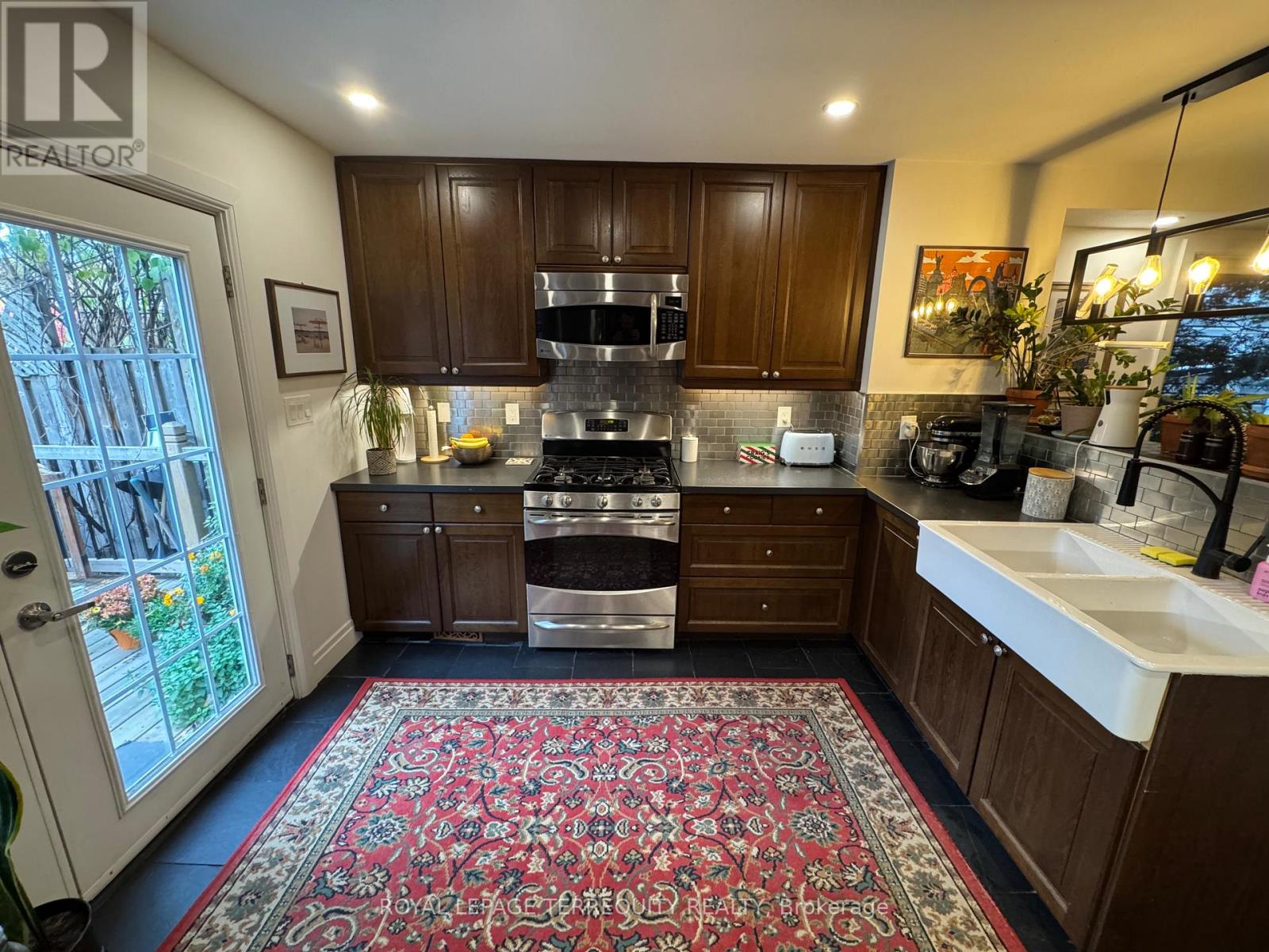 388 Ashdale Avenue, Toronto, Ontario  M4L 2Z2 - Photo 11 - E12627670