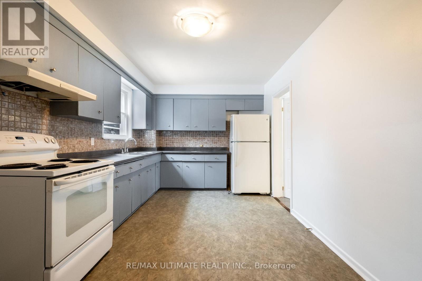 2 Egan Avenue, Toronto, Ontario  M4J 2Z3 - Photo 11 - E12627710