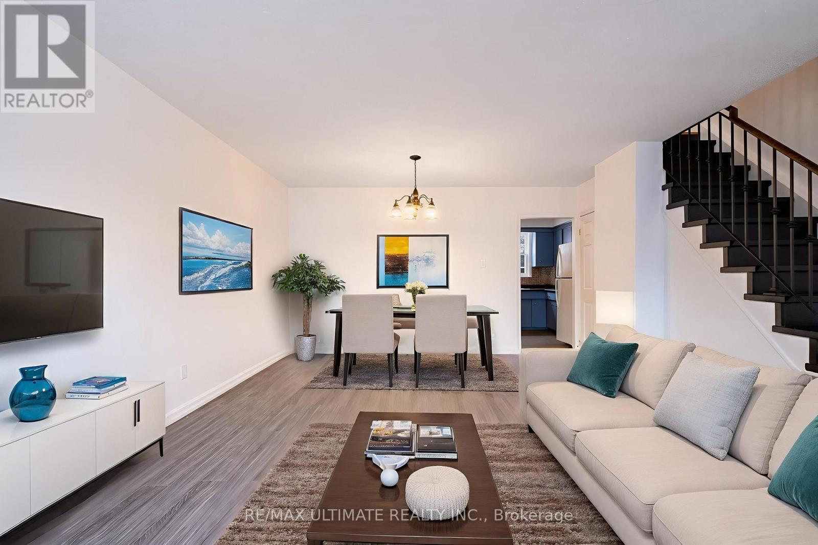 2 Egan Avenue, Toronto, Ontario  M4J 2Z3 - Photo 2 - E12627710