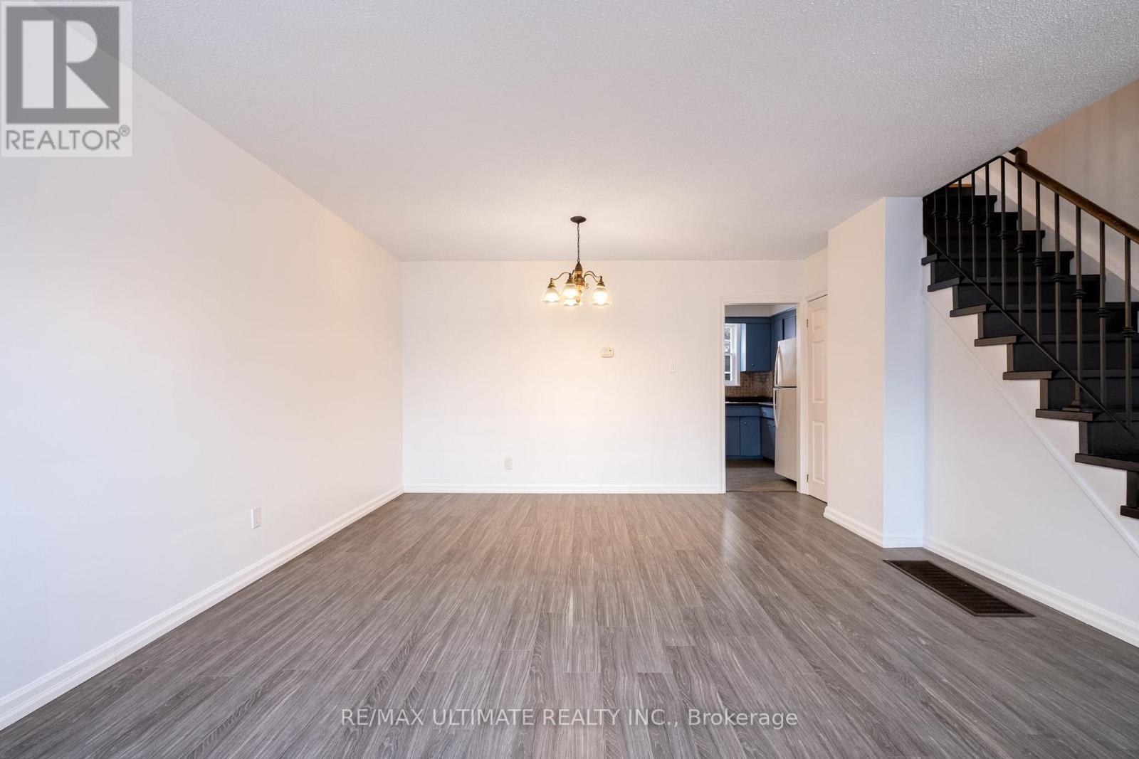 2 Egan Avenue, Toronto, Ontario  M4J 2Z3 - Photo 3 - E12627710