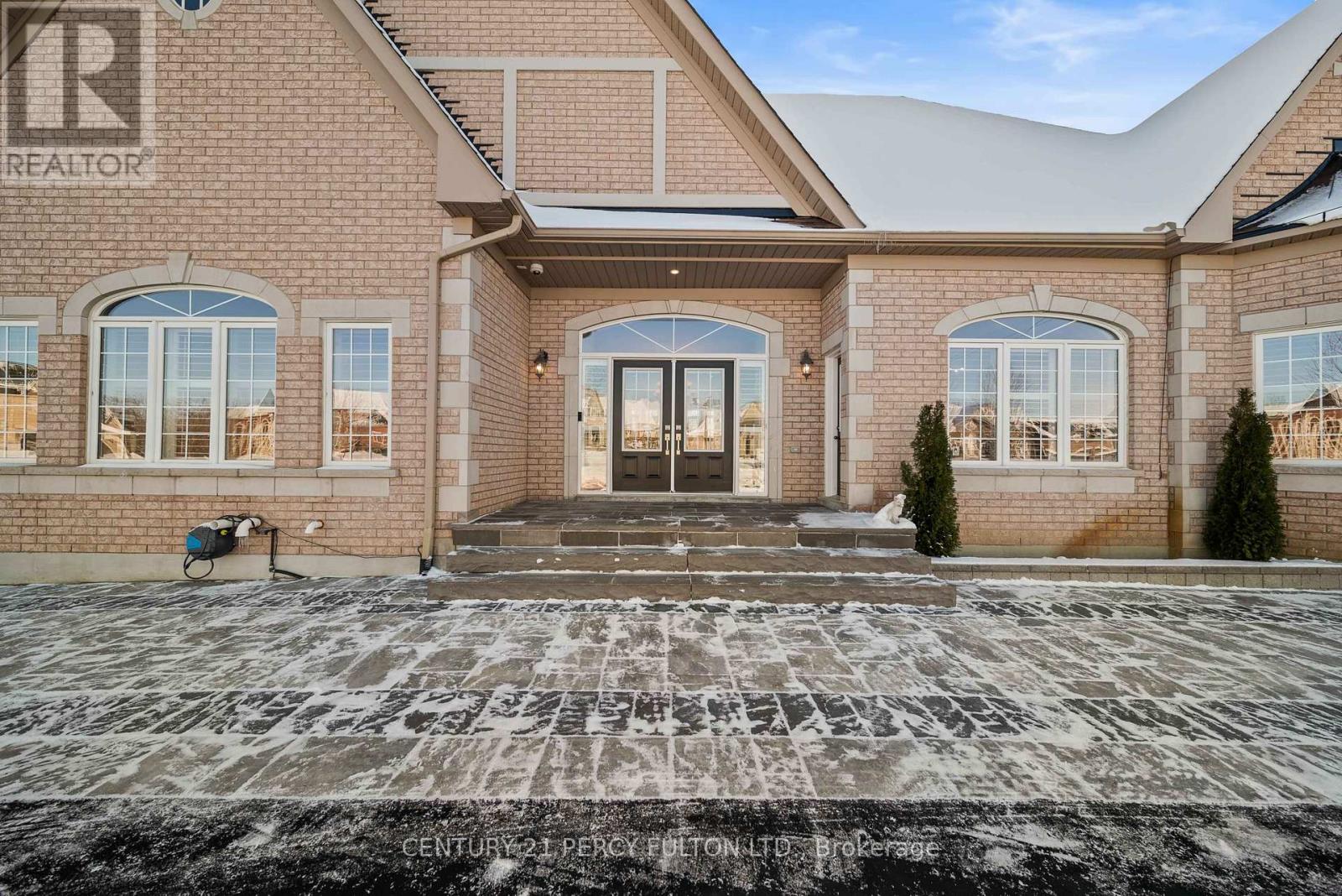 5121 Tom Thomson Court, Pickering, Ontario  L1Y 0A1 - Photo 9 - E12627792