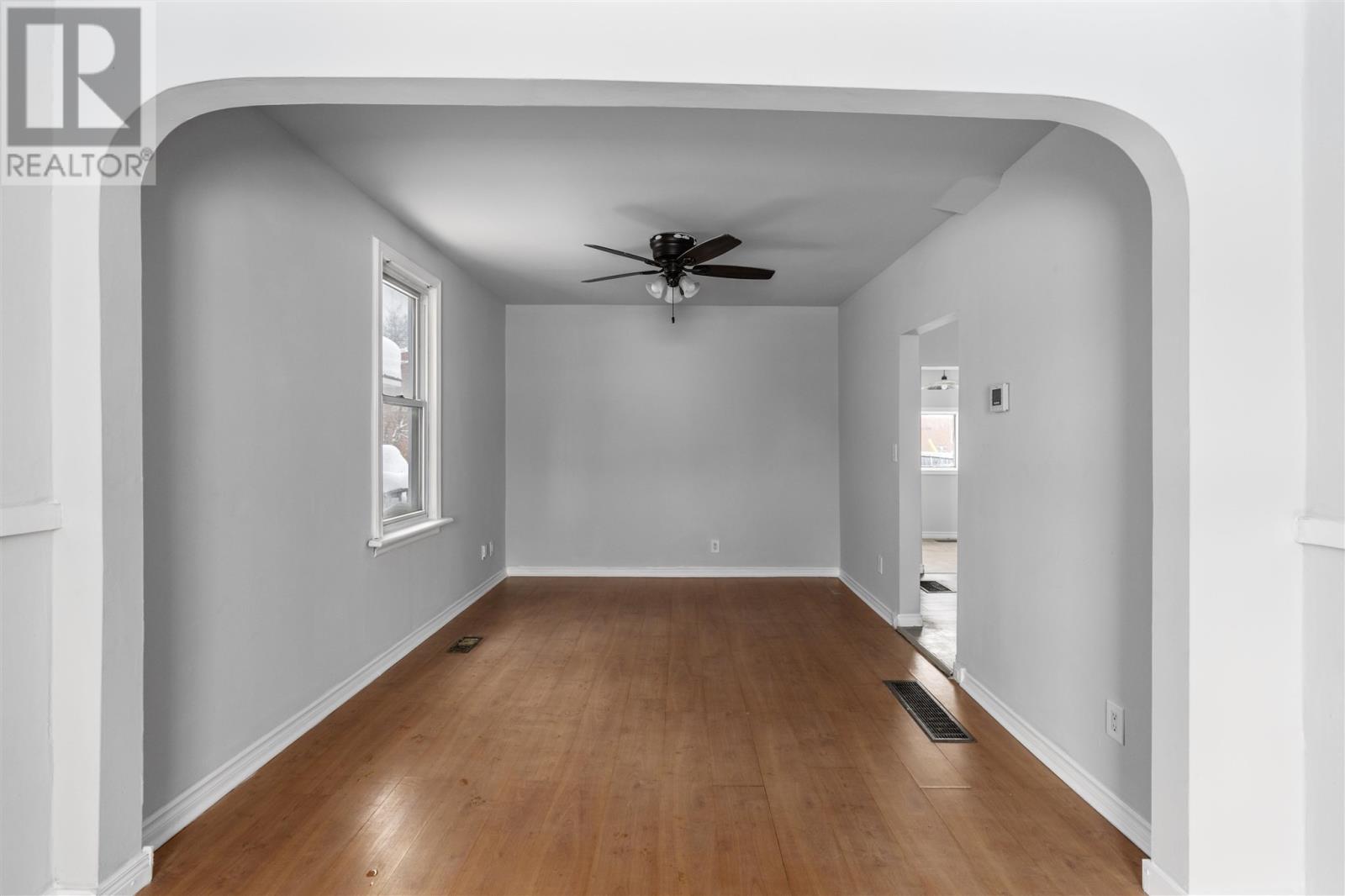 32 Cathcart St, Sault Ste. Marie, Ontario P6A 1E1 - Photo 15 - SM253455