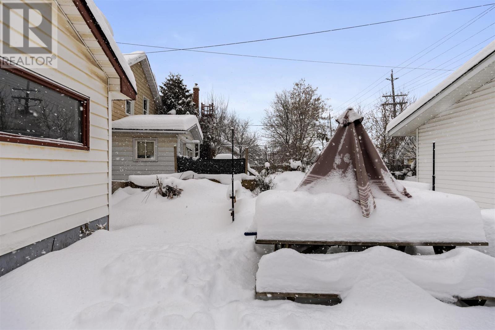 32 Cathcart St, Sault Ste. Marie, Ontario P6A 1E1 - Photo 30 - SM253455